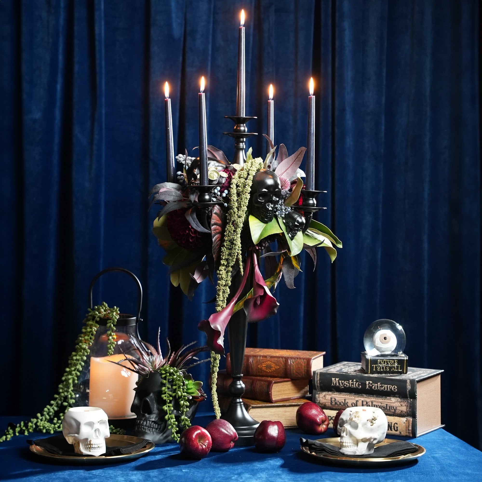 Hallow's Skull Succulent Bouquet