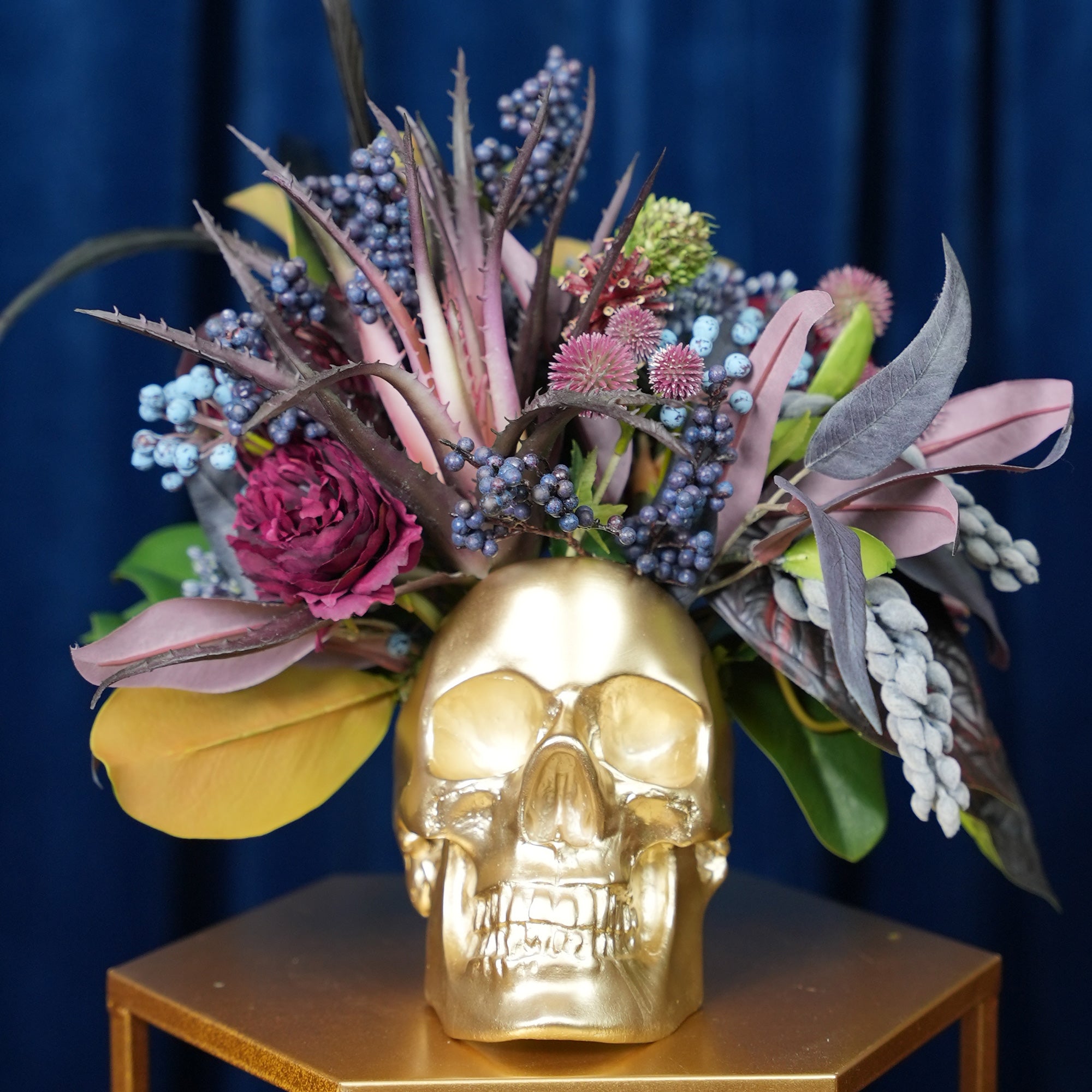 Hallow's Skull Floral Enigmatic