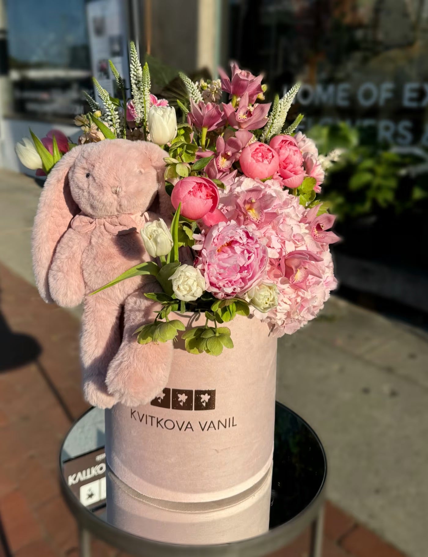 №130 Pretty in Pink Bunny Luxe Box