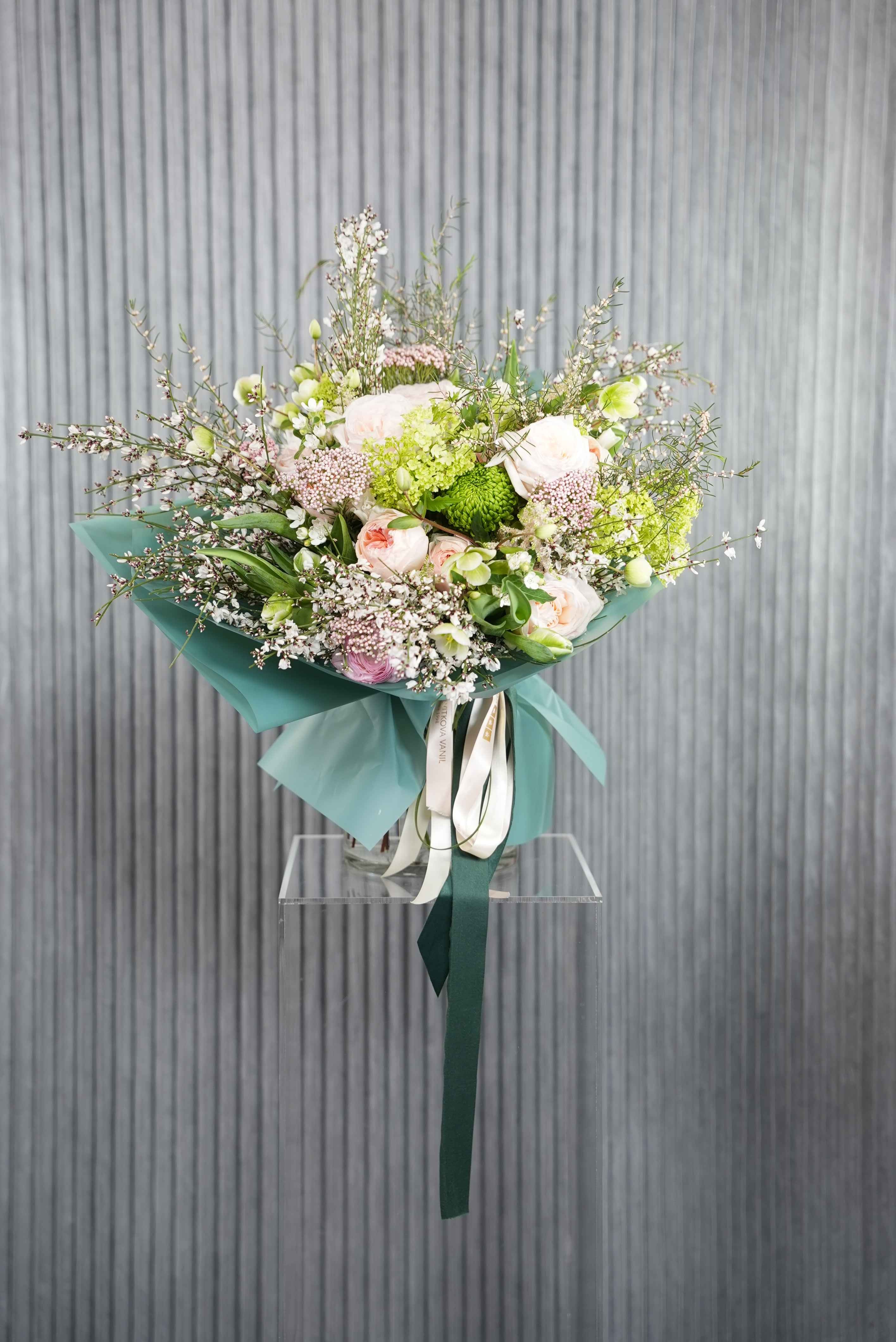 №165 Verdant Elegance – Luxurious Green & Blush Bouquet