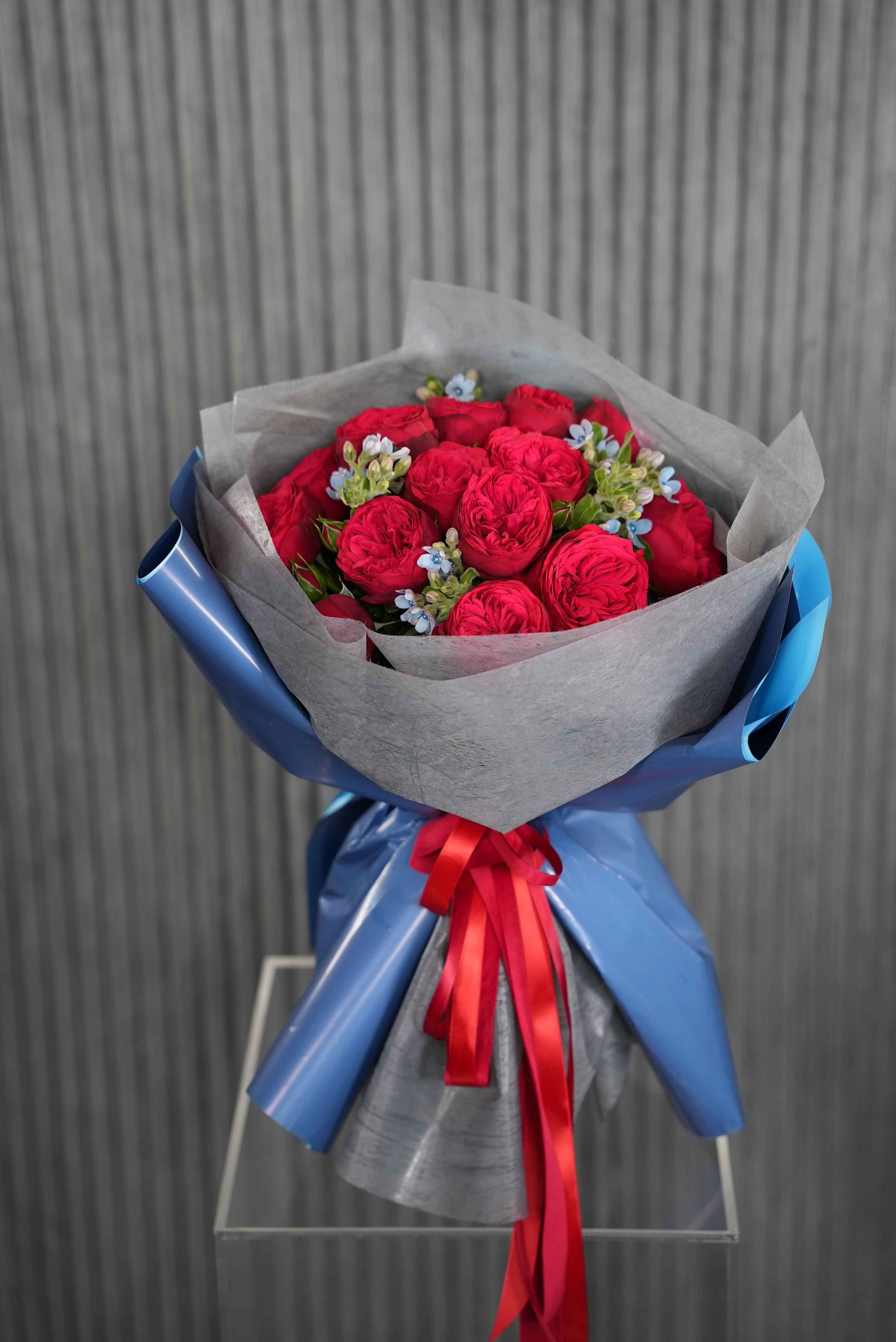 №166 Regal Passion – Sophisticated Red & Blue Bouquet