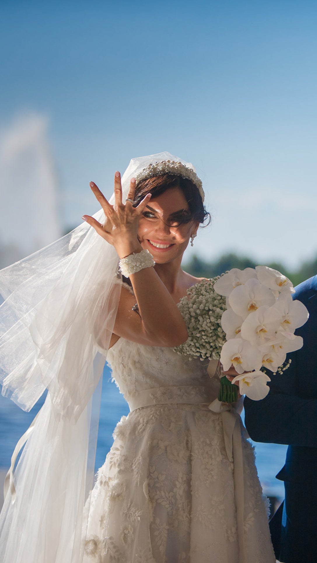 №182 Ethereal White Orchid & Baby's Breath Bridal Bouquet